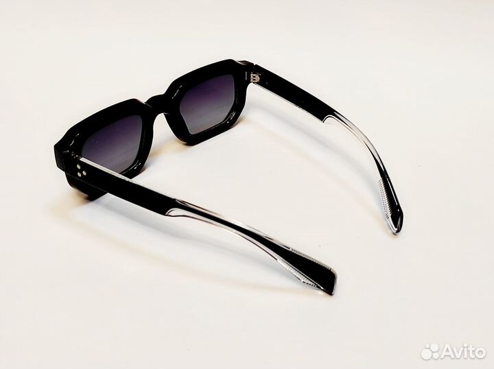 Солнцезащитные очки новые