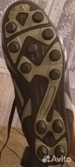 Футбольные бутсы