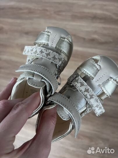 Сандалии для девочки 21 размер