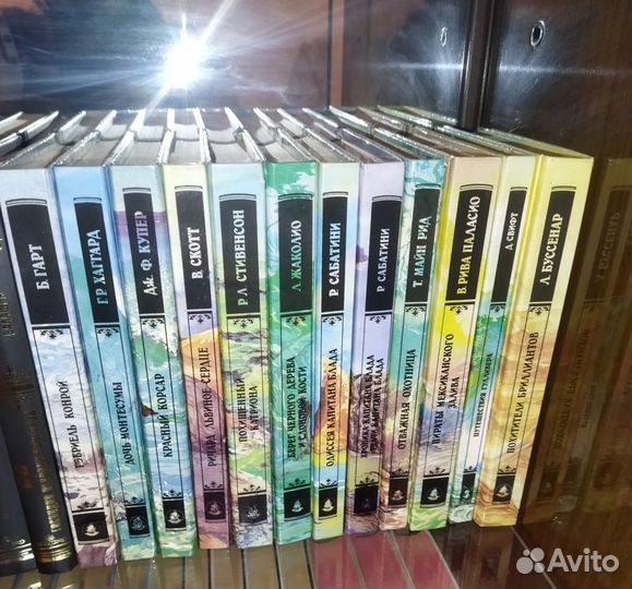 Библиотека приключений и фантастики (7 фото)