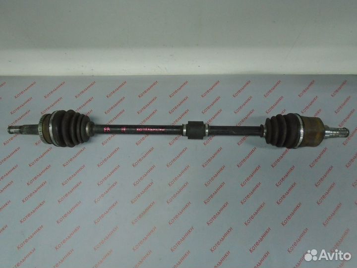 Nissan 39100-BU010 Вал приводной, правый