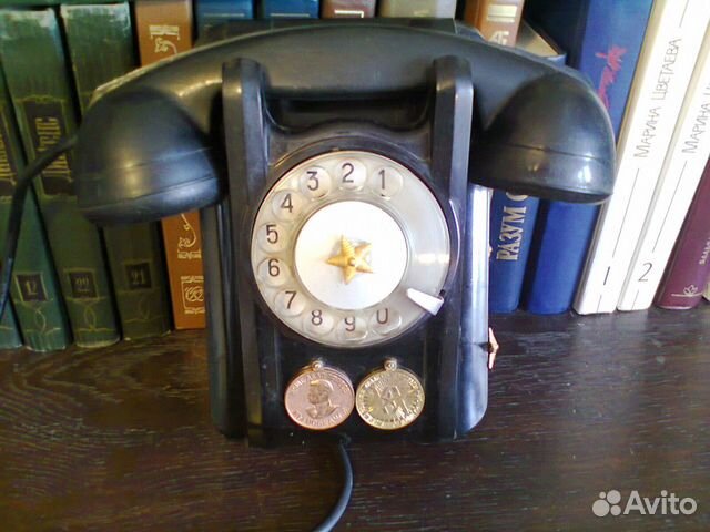 Телефон черный старинный карболитовый