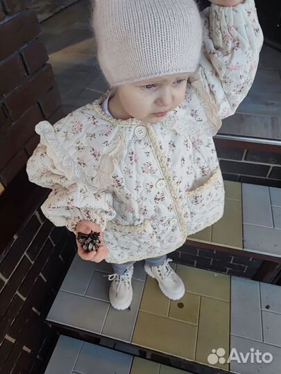 Утеплённый жакет на девочку новый