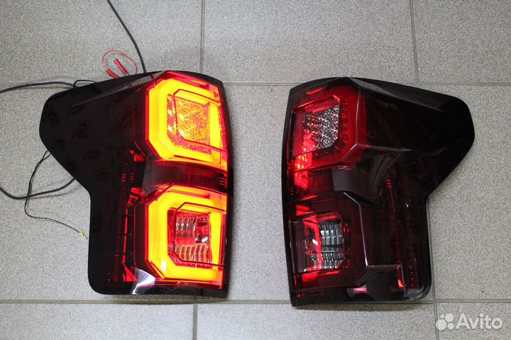 Стопы Toyota Tundra 2007 - 2013 Тип 1