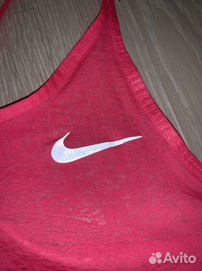 Топ Nike