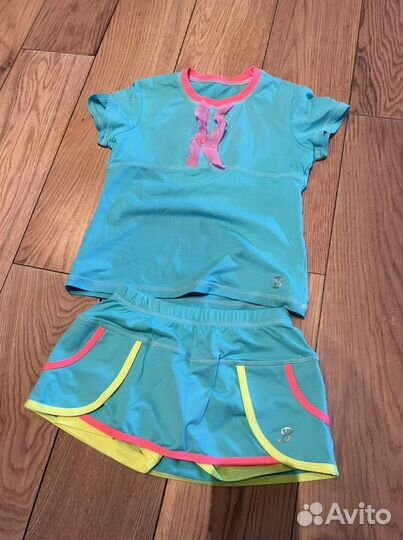 Для тенниса костюм