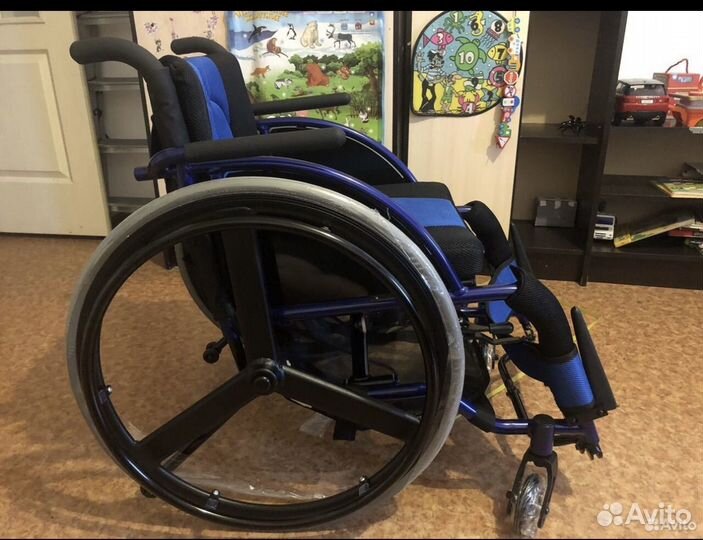 Инвалидная коляска новая