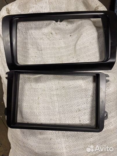 Рамки под магнитоллу на октавия а7