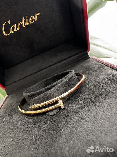 Золотой браслет cartier с бриллиантами