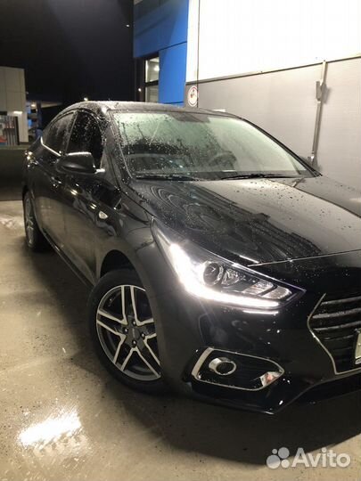 Крыло Хендай Солярис с 2017 крашенное переднее