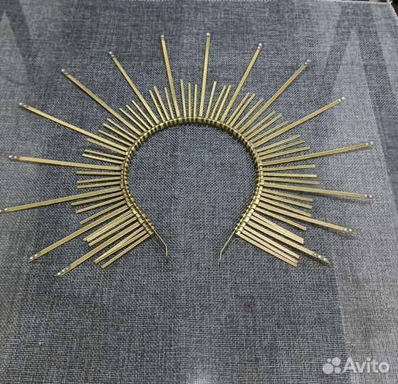 Корона ручной работы