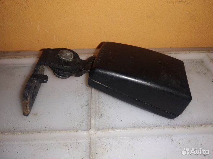 Замок ремня безопасности Opel Astra P10 A17DTJ