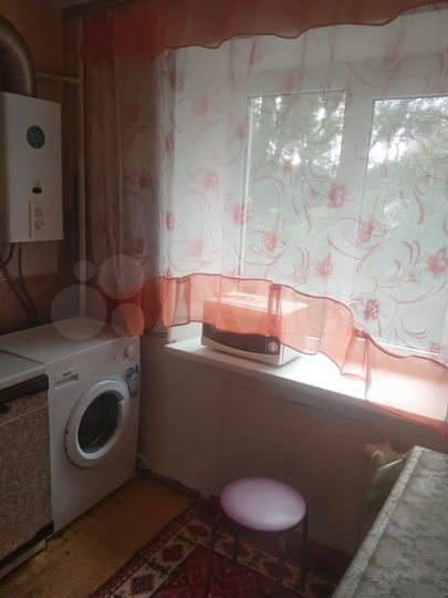 2-к. квартира, 45 м², 2/4 эт.