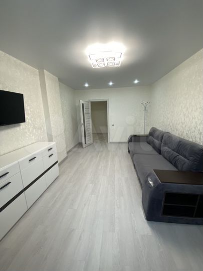 2-к. квартира, 72,4 м², 14/14 эт.