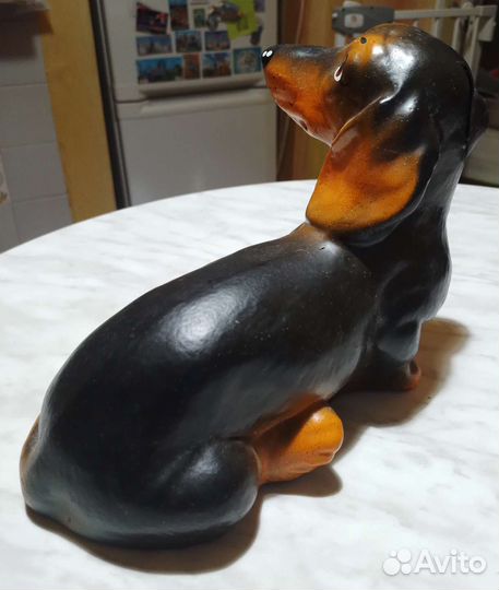 Фарфоровые статуэтки собак