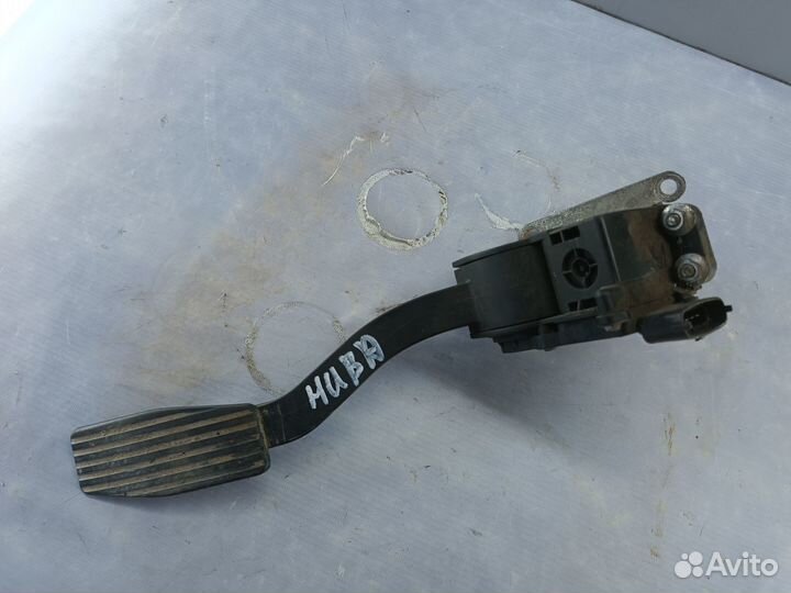 Электронная педаль газа Нива