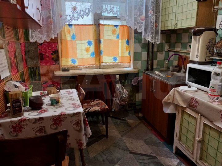 2-к. квартира, 52 м², 1/2 эт.