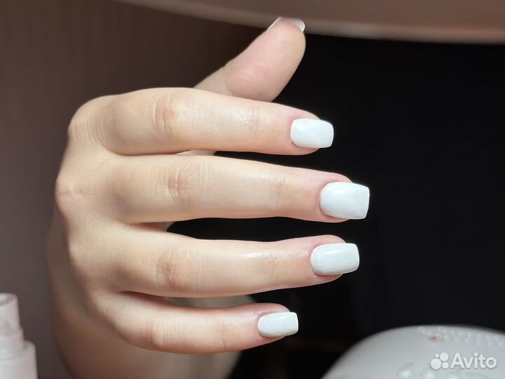 Наращивание и покрытие ногтей