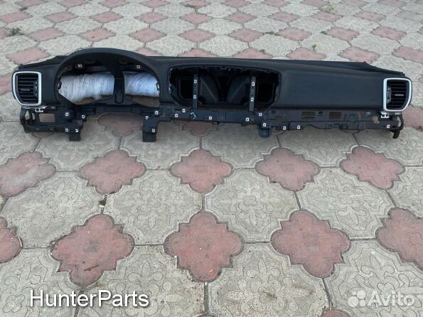 Торпедо Kia Sportage 4