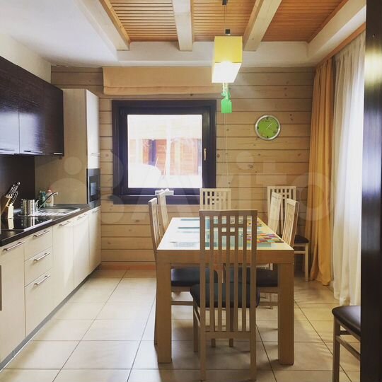 Гостиница, 400 м²