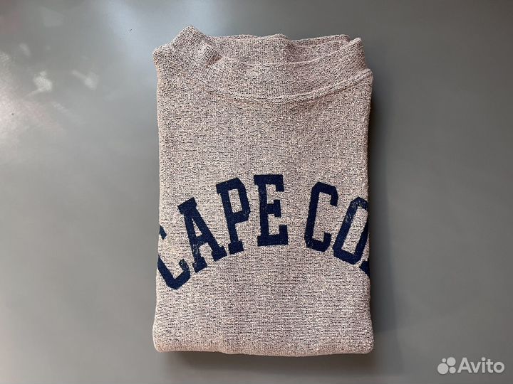 Свитшот женский 46 с надписью Cape Cod