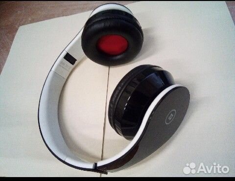 Беспроводные наушники новые