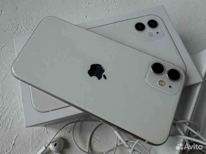 iPhone 11, 128 ГБ