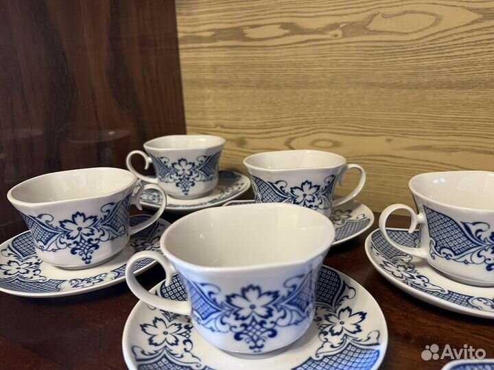 Фарфоровый чайный набор