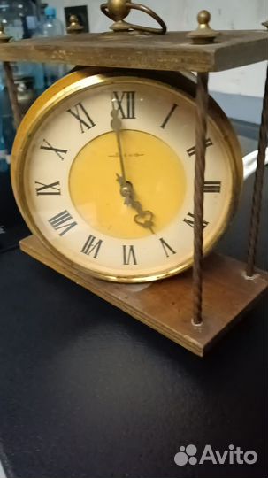 Настольные часы