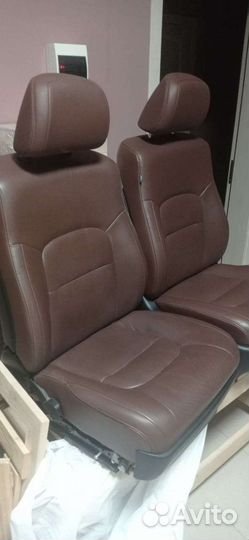 Кресла передние Land Cruiser 200