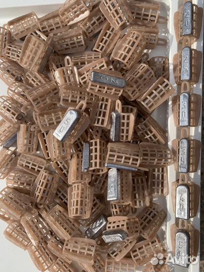 Кормушка фидерная пластик