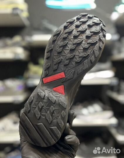 Кроссовки Adidas весенние (натуральная кожа)