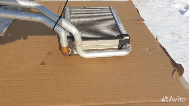 Радиатор печки на toyota land cruiser 100