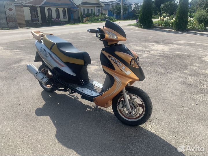 Скутер 80 кубов