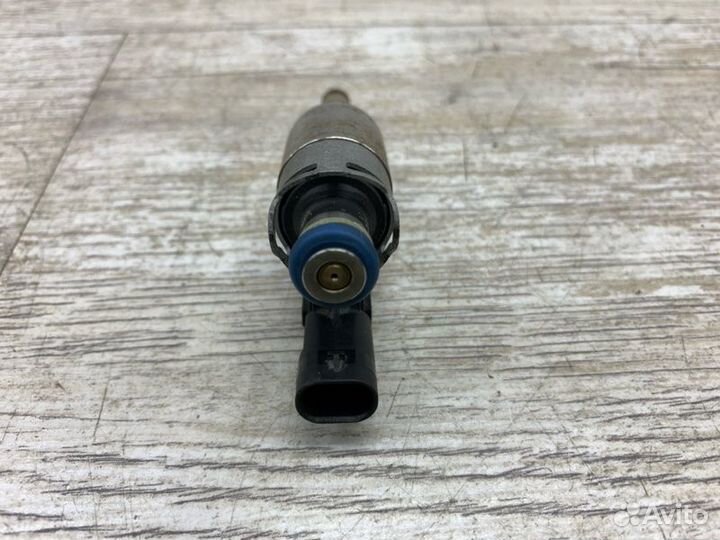 Форсунка топливная Skoda Octavia универсал cjza