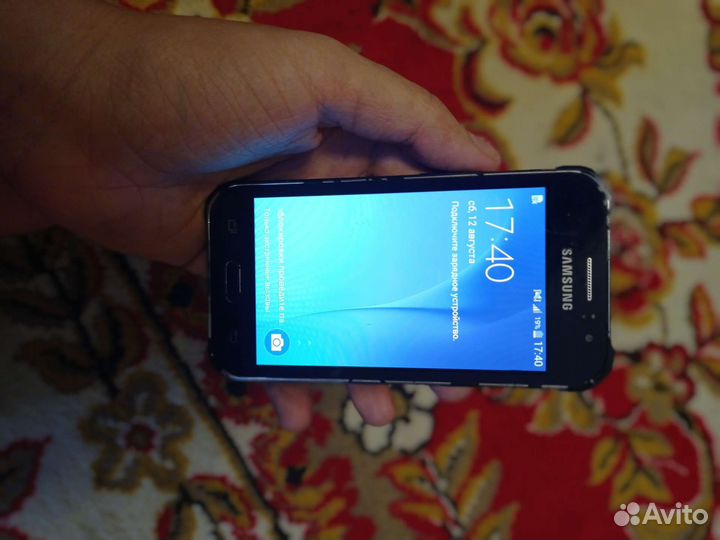 Samsung galaxy j1 ace