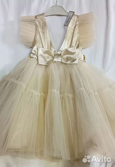 Платье нарядное 