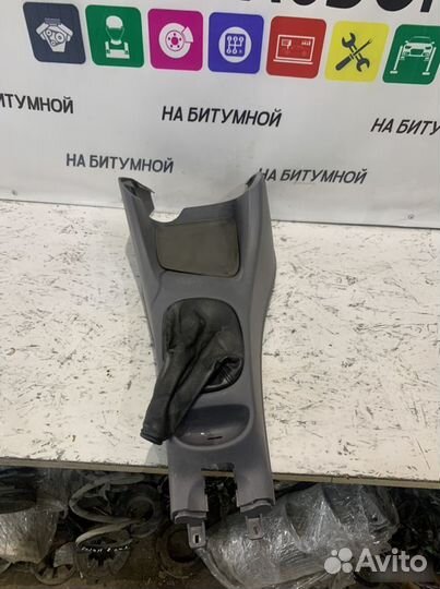 Центральная консоль Hyundai Accent 2