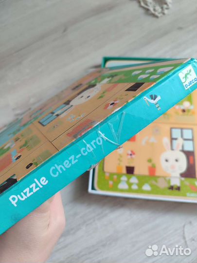 Пазл деревянный djeco домик зайцев