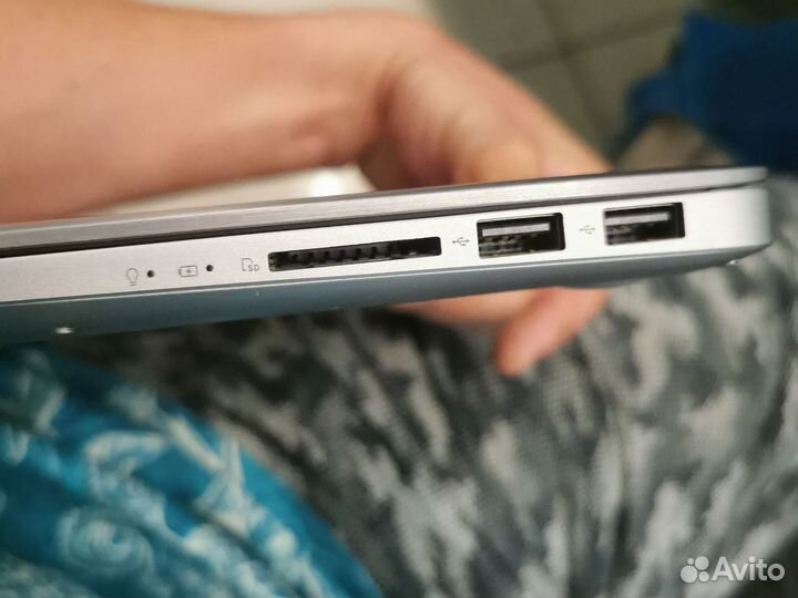 Ноутбук asus Zenbook