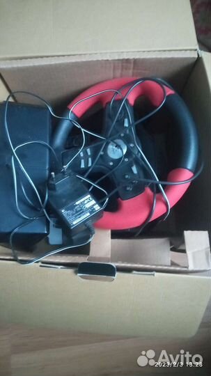 Игровой руль с педалями