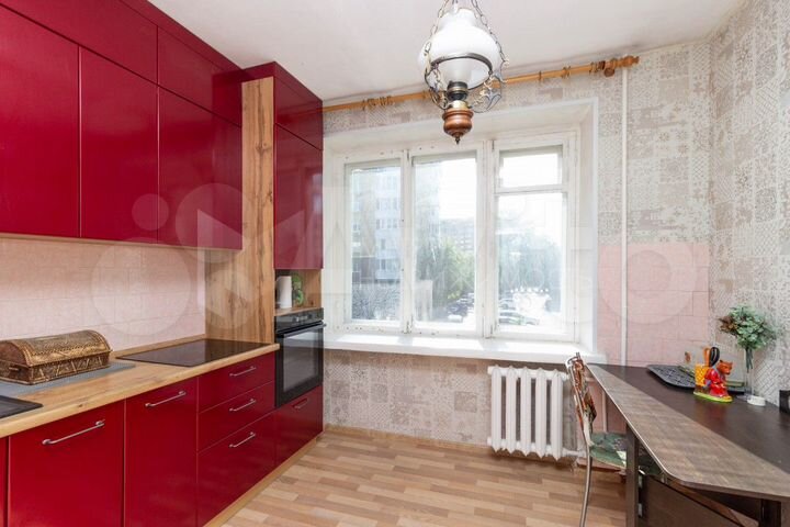 3-к. квартира, 80 м², 2/5 эт.
