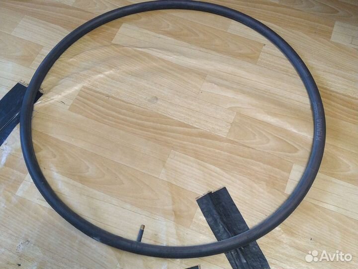 Покрышка Kenda, камера Kenda и диск (размер 700с)