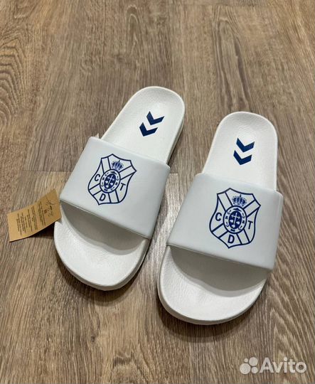 Тапочки Hummel Tenerife 41