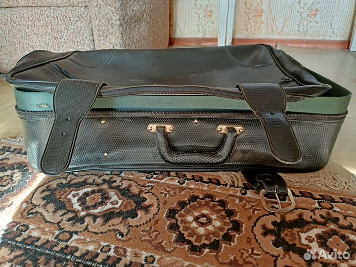 Чемодан большой бу