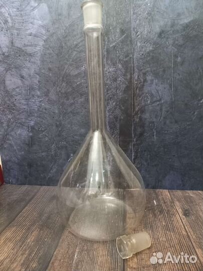 Колба мерная 2000 мл со стеклянной пробкой