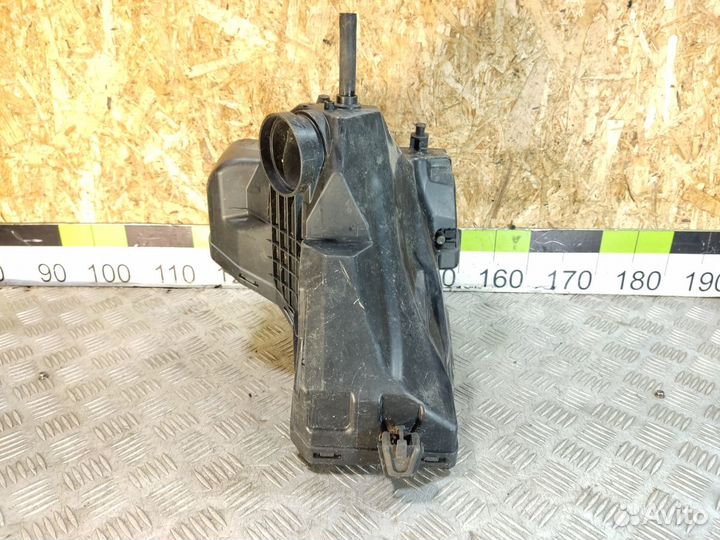 Корпус воздушного фильтра Audi A5 2008 2016