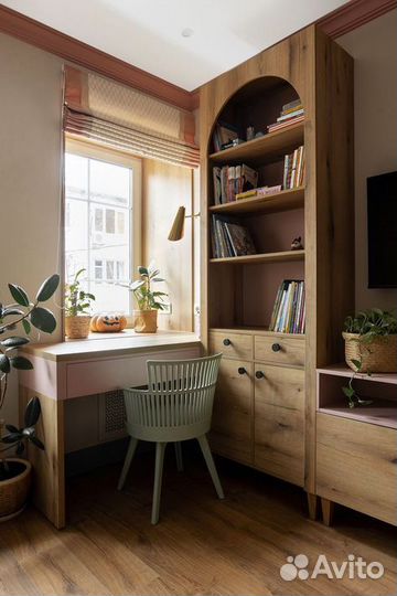 Рабочая зона со шкафом