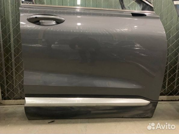 Правая передняя дверь Hyundai Santa Fe 4