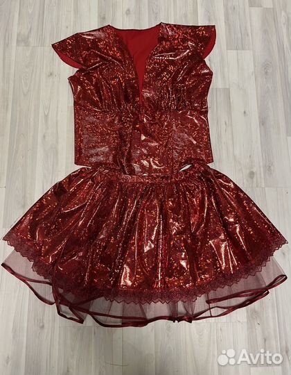 Костюм для ростовой куклы женщины